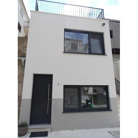 Modernes Kleines Haus Mit Terrasse Villa Split Eksteriør billede