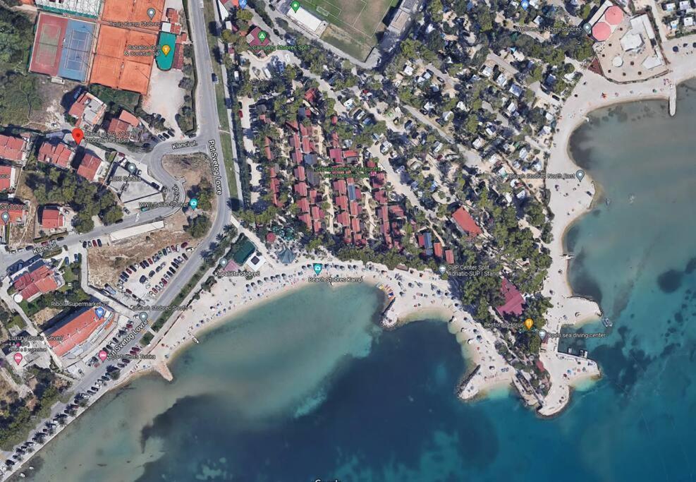 Modernes Kleines Haus Mit Terrasse Villa Split Eksteriør billede